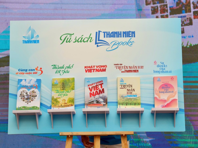 Đề xuất xây dựng tủ sách gia đình vào tiêu chí danh hiệu 'Gia đình văn hóa'- Ảnh 2. Đề xuất xây dựng tủ sách gia đình vào tiêu chí danh hiệu 'Gia đình văn hóa'- Ảnh 2.