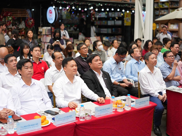 - Ảnh 3. - Ảnh 3.