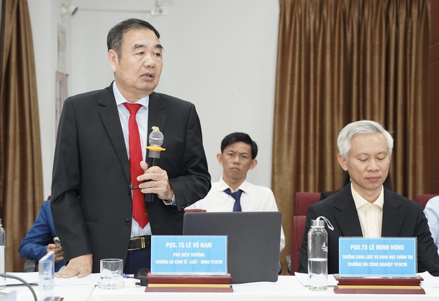 Đào tạo luật ở trường đa ngành hay chuyên ngành chưa hết ‘nóng’ - Ảnh 2.