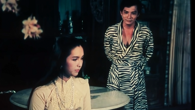 'Nữ hoàng ảnh lịch' Diễm My tiễn biệt nghệ sĩ Thương Tín - Ảnh 1.