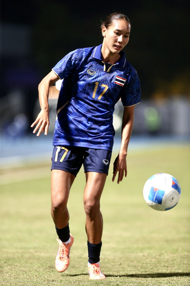 Em gái Dangda khuấy đảo, đội tuyển nữ Thái 'dạo chơi' thắng dễ Singapore: Chờ đại chiến Việt Nam- Ảnh 1. Em gái Dangda khuấy đảo, đội tuyển nữ Thái 'dạo chơi' thắng dễ Singapore: Chờ đại chiến Việt Nam- Ảnh 1.