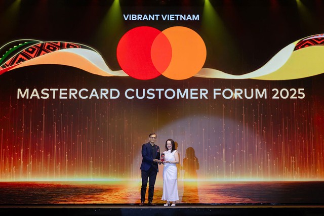 Eximbank nhận hai giải thưởng danh giá tại ‘The Mastercard Customer Forum 2025’ - Ảnh 2.