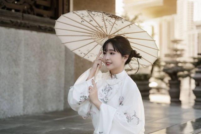 Sắp đi chụp ảnh áo dài tết, đừng bỏ qua những bí quyết này… - Ảnh 1.