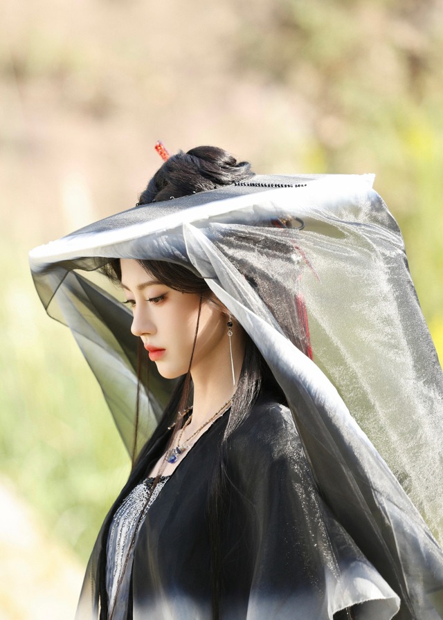 Loạt ảnh hậu trường cho thấy nhan sắc thật sự của Cúc Tịnh Y - Ảnh 3.