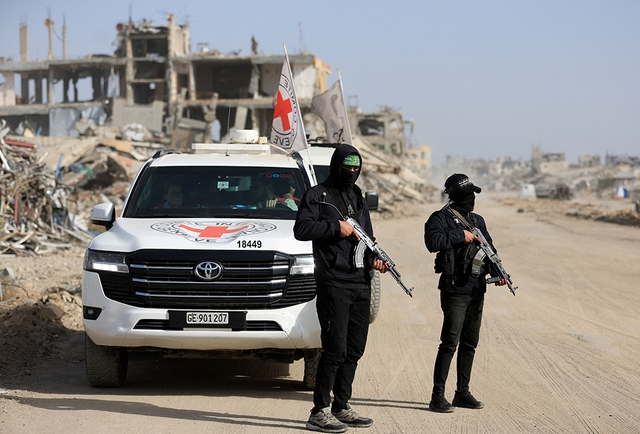 Hamas đề xuất 'đóng băng' vũ khí - Ảnh 1.