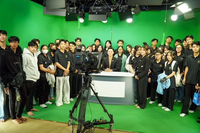 - Ảnh 3. - Ảnh 3.