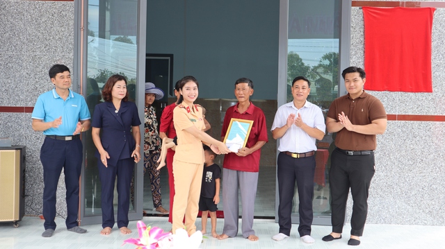 Báo Thanh Niên bàn giao 2 căn nhà nhân ái tại Đồng Nai- Ảnh 4. Báo Thanh Niên bàn giao 2 căn nhà nhân ái tại Đồng Nai- Ảnh 4.