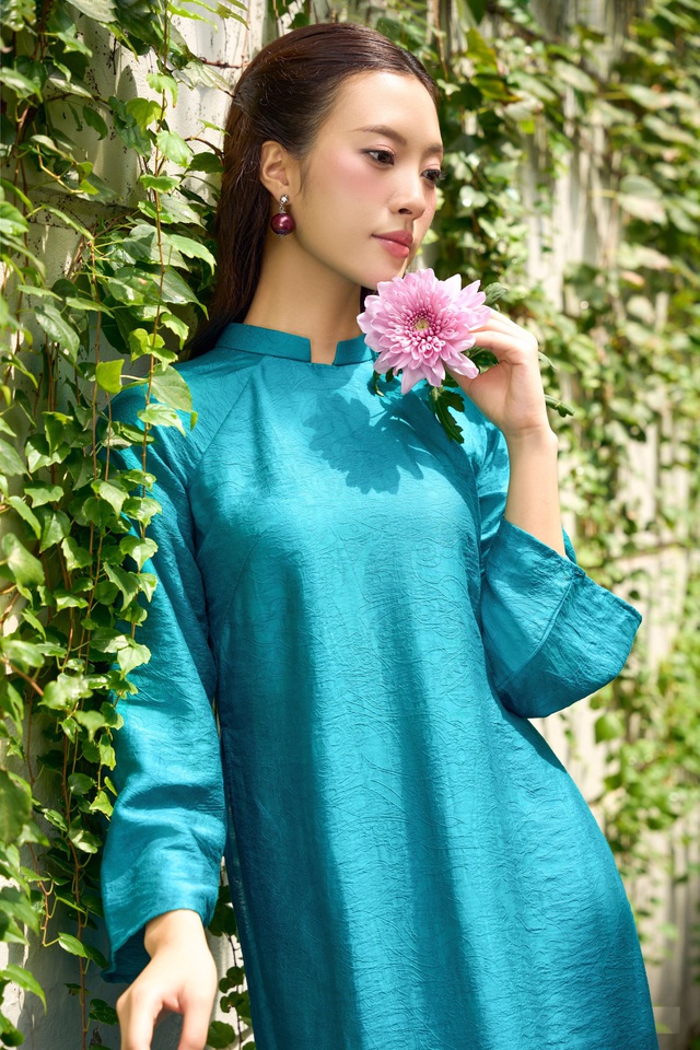 5 gam màu áo dài không thể thiếu mùa tết 2026 - Ảnh 1.