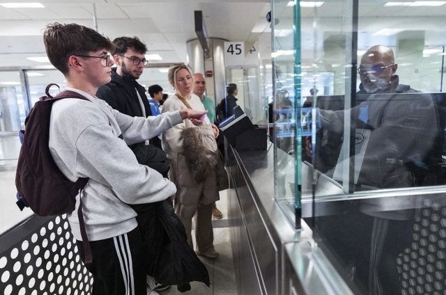 - Ảnh 1. - Ảnh 1.