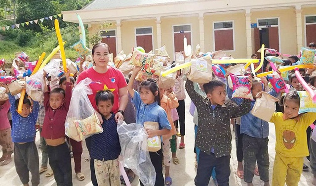 Hội Liên hiệp thanh niên Việt Nam làm rõ thông tin về các dự án ‘Nuôi em’- Ảnh 3. Hội Liên hiệp thanh niên Việt Nam làm rõ thông tin về các dự án ‘Nuôi em’- Ảnh 3.