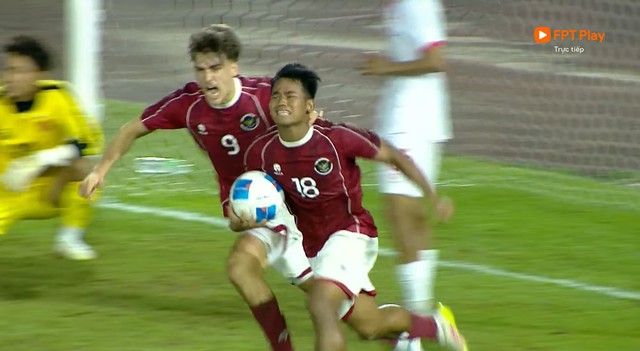 Ngược dòng đánh bại Myanmar, U.23 Indonesia vẫn bị loại cay đắng ngay vòng bảng: Thành cựu vương SEA Games- Ảnh 2. Ngược dòng đánh bại Myanmar, U.23 Indonesia vẫn bị loại cay đắng ngay vòng bảng: Thành cựu vương SEA Games- Ảnh 2.