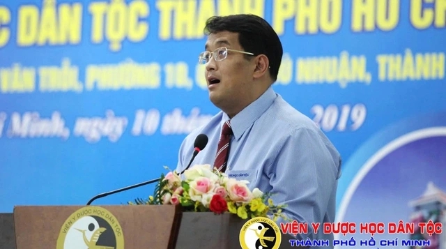 Cựu Viện trưởng Y dược học dân tộc TP.HCM bị cáo buộc nhận hối lộ 47 tỉ- Ảnh 2. Cựu Viện trưởng Y dược học dân tộc TP.HCM bị cáo buộc nhận hối lộ 47 tỉ- Ảnh 2.