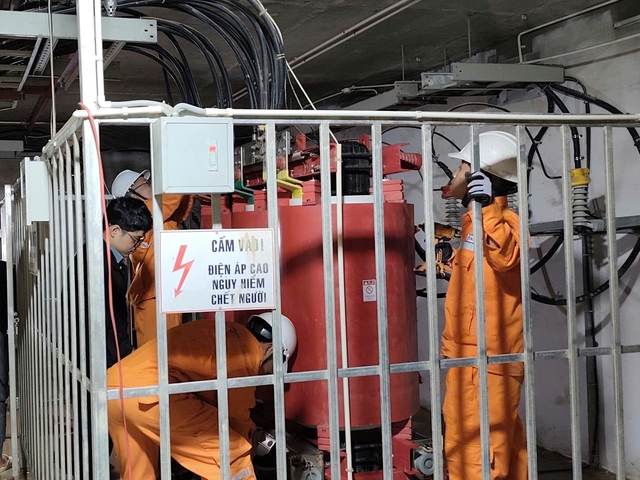 Vì sao chung cư Ecohome Nhơn Bình chậm khôi phục điện, nước sau 3 tuần lũ lớn?- Ảnh 4. Vì sao chung cư Ecohome Nhơn Bình chậm khôi phục điện, nước sau 3 tuần lũ lớn?- Ảnh 4.