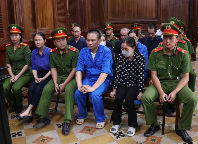 Bị cáo Nguyễn Thị Thanh Nhàn và AIC liên đới bồi thường hơn 75 tỉ đồng- Ảnh 2.