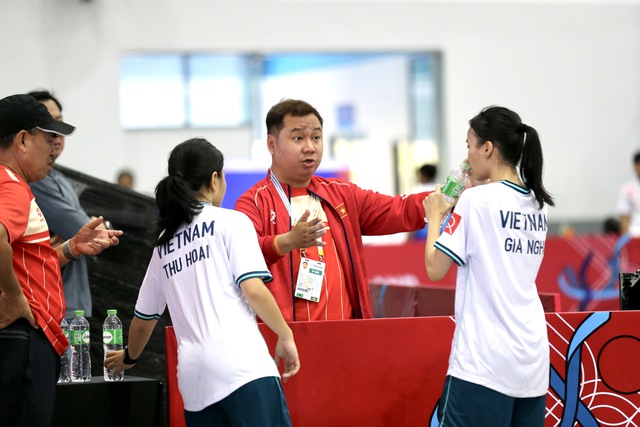 Thắng ngoạn mục Myanmar, đội tuyển teqball Việt Nam lần đầu có huy chương SEA Games- Ảnh 6. Thắng ngoạn mục Myanmar, đội tuyển teqball Việt Nam lần đầu có huy chương SEA Games- Ảnh 6.