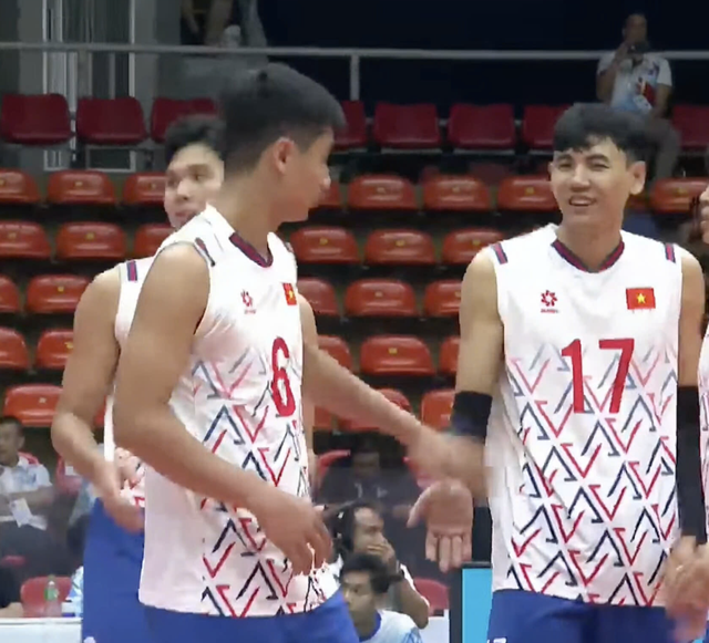 Đội tuyển bóng chuyền nam Việt Nam ra quân suôn sẻ: Thắng Lào chớp nhoáng 3-0- Ảnh 1. Đội tuyển bóng chuyền nam Việt Nam ra quân suôn sẻ: Thắng Lào chớp nhoáng 3-0- Ảnh 1.