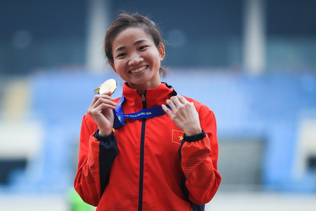 SEA Games 33 hôm nay: Nguyễn Thị Oanh và đội chạy tiếp sức Việt Nam giành 2 HCV - Ảnh 3.