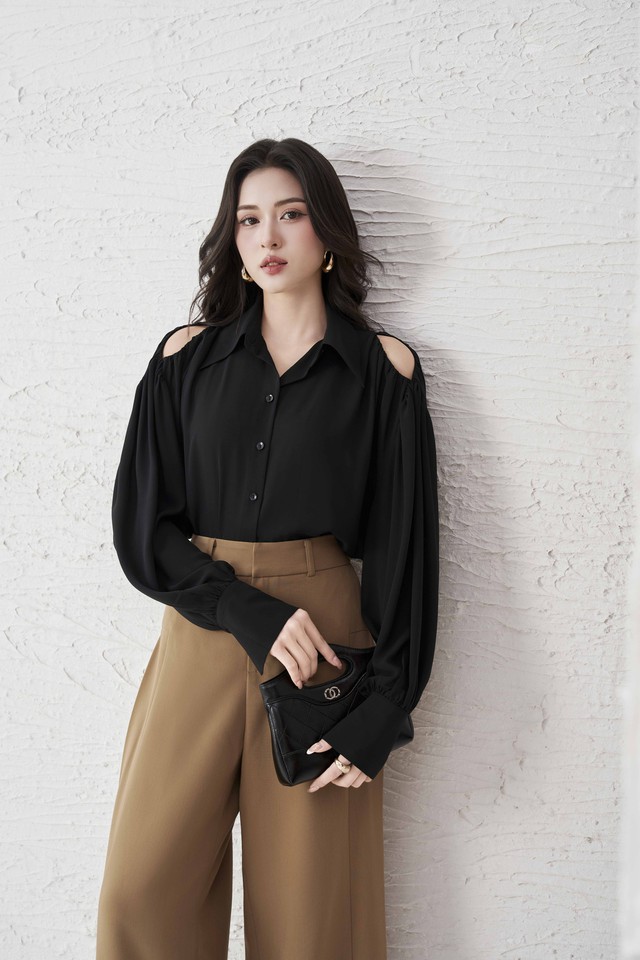 Áo khoét vai tôn đôi vai nhỏ nhắn cho người mặc- Ảnh 4. Áo khoét vai tôn đôi vai nhỏ nhắn cho người mặc- Ảnh 4.