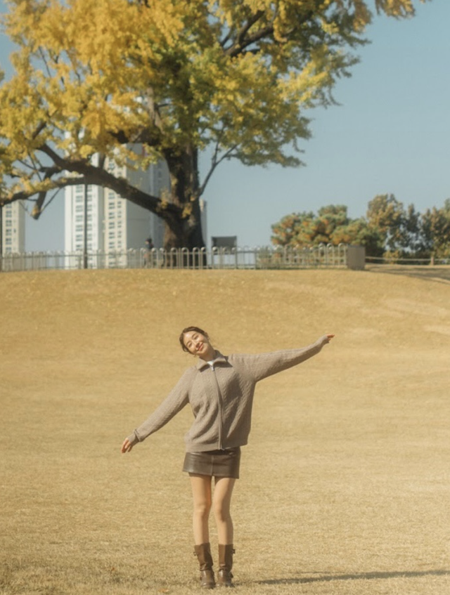 Chân váy ngắn tôn dáng giúp nàng thêm tự tin- Ảnh 7. Chân váy ngắn tôn dáng giúp nàng thêm tự tin- Ảnh 7.