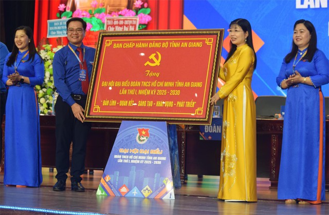 Anh Phan Duy Bằng giữ chức B&iacute; thư Tỉnh đo&agrave;n An Giang nhiệm kỳ 2025-2030- Ảnh 1.