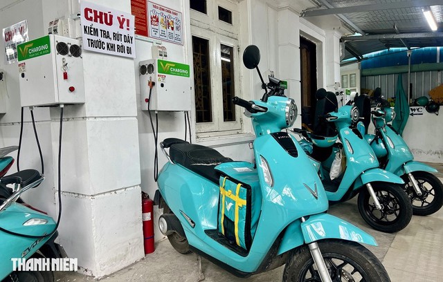 Có nên sạc xe điện qua đêm?- Ảnh 1. Có nên sạc xe điện qua đêm?- Ảnh 1.