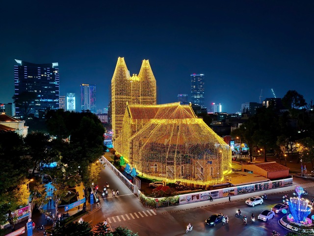 Giáng sinh 2025, TP.HCM có thể se lạnh: Thời tiết lý tưởng đi chơi - Ảnh 1.