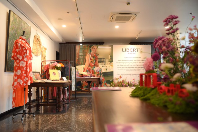 Kể chuyện di sản bằng chất liệu thời trang- Ảnh 4. Kể chuyện di sản bằng chất liệu thời trang- Ảnh 4.