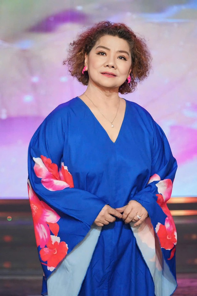 NSND Thanh Hoa tuổi 75 'kh&ocirc;ng c&ograve;n trăn trở g&igrave;&rsquo;, hạnh ph&uacute;c b&ecirc;n chồng- Ảnh 2.