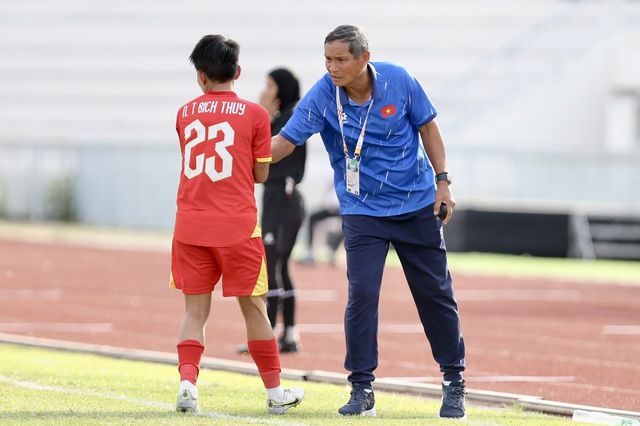 HLV Mai Đức Chung: ‘Lần thứ 11 vào chung kết SEA Games, đội tuyển nữ Việt Nam quyết thắng’- Ảnh 8. HLV Mai Đức Chung: ‘Lần thứ 11 vào chung kết SEA Games, đội tuyển nữ Việt Nam quyết thắng’- Ảnh 8.