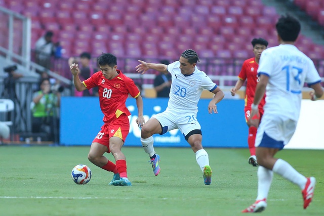 Sếp lớn bóng đá Philippines muốn U.23 Việt Nam thua bán kết, báo chí bản địa lại e dè- Ảnh 2. Sếp lớn bóng đá Philippines muốn U.23 Việt Nam thua bán kết, báo chí bản địa lại e dè- Ảnh 2.