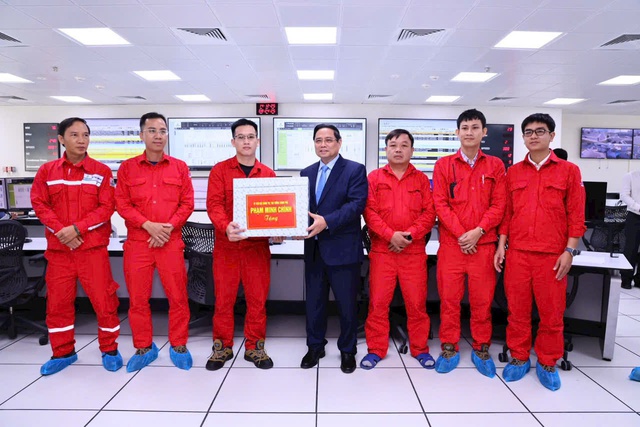 Vận hành tổ hợp nhà máy LNG đầu tiên của Việt Nam ở Nhơn Trạch- Ảnh 3. Vận hành tổ hợp nhà máy LNG đầu tiên của Việt Nam ở Nhơn Trạch- Ảnh 3.