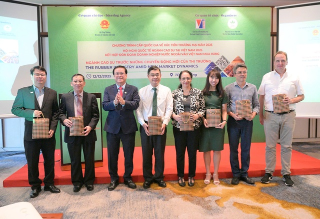 Ngành cao su Việt Nam xuất khẩu dự kiến đạt 11,6 tỉ USD- Ảnh 2. Ngành cao su Việt Nam xuất khẩu dự kiến đạt 11,6 tỉ USD- Ảnh 2.