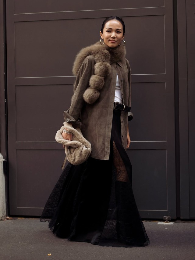 Chân váy ren mùa đông, mềm mại, gợi cảm nhưng không mong manh- Ảnh 5.