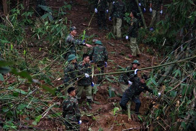 Khởi công công trình chống sạt lở tại xã Khe Sanh sau ảnh hưởng của mưa lũ- Ảnh 2. Khởi công công trình chống sạt lở tại xã Khe Sanh sau ảnh hưởng của mưa lũ- Ảnh 2.