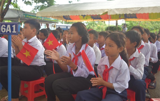 Phát triển giáo dục đồng bào dân tộc ở An Giang- Ảnh 1. Phát triển giáo dục đồng bào dân tộc ở An Giang- Ảnh 1.