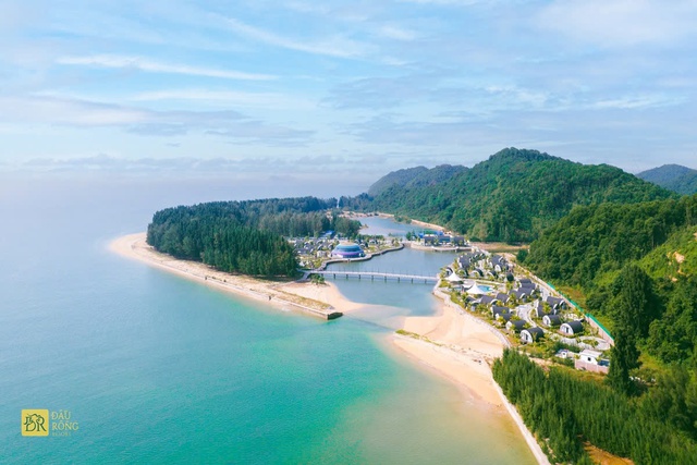 Quảng Ninh bứt phá du lịch biển đảo- Ảnh 4. Quảng Ninh bứt phá du lịch biển đảo- Ảnh 4.