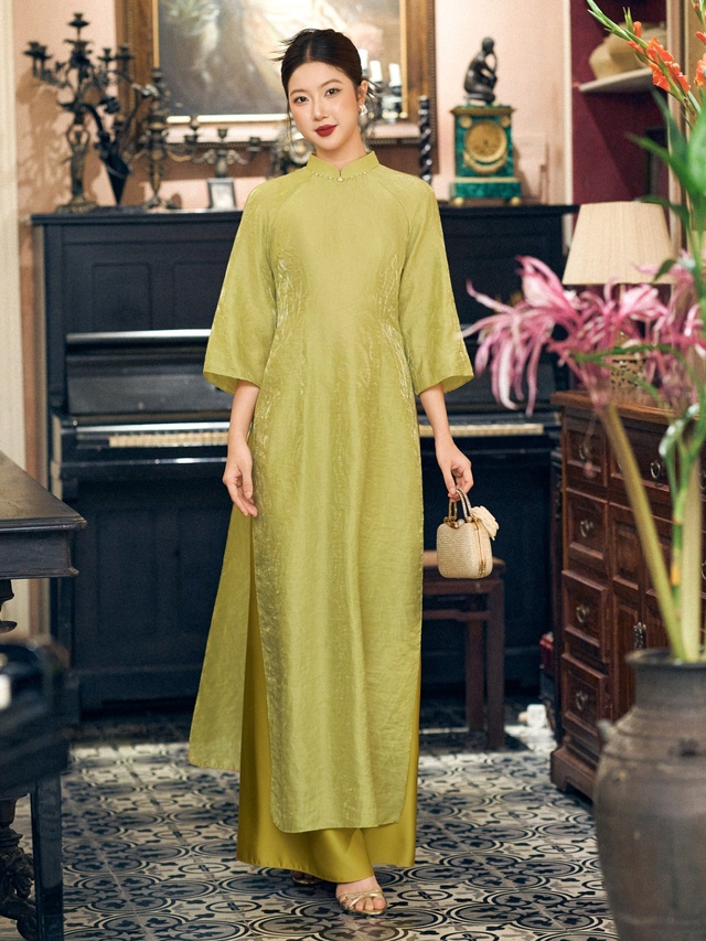 Áo dài cách tân là phong cách của phụ nữ hiện đại Áo dài cách tân là phong cách của phụ nữ hiện đại - Ảnh 9.