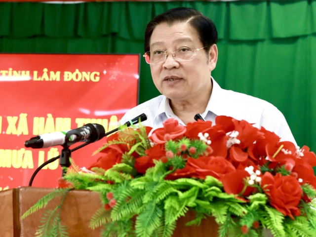 Ông Phan Đình Trạc khởi công xây dựng nhà cho người dân vùng lũ tại Lâm Đồng - Ảnh 3. Ông Phan Đình Trạc khởi công xây dựng nhà cho người dân vùng lũ tại Lâm Đồng - Ảnh 3.