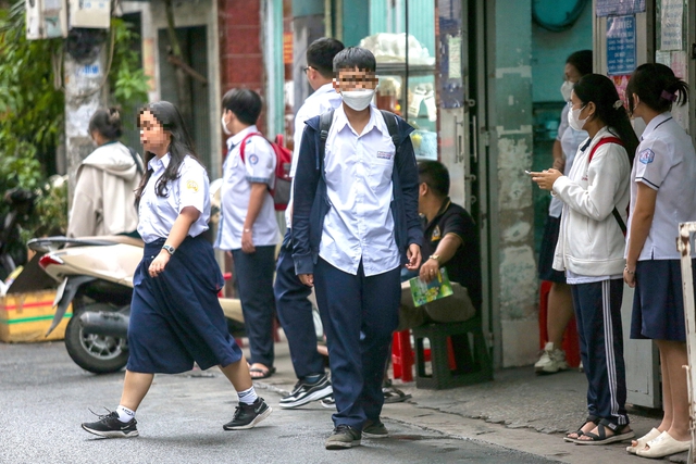 "Điểm nghẽn" lớn nhất trong quản lý dạy thêm 'Điểm nghẽn' lớn nhất trong quản lý dạy thêm - Ảnh 1.