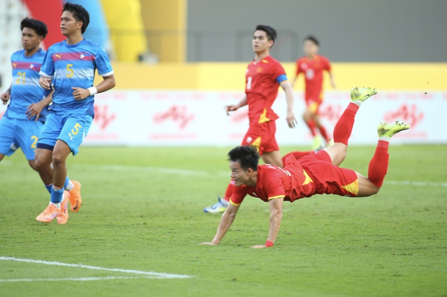 Người hùng U.23 Việt Nam: Nén đau để tỏa sáng, lời động viên của thầy Kim quý như vàng- Ảnh 6. Người hùng U.23 Việt Nam: Nén đau để tỏa sáng, lời động viên của thầy Kim quý như vàng- Ảnh 6.