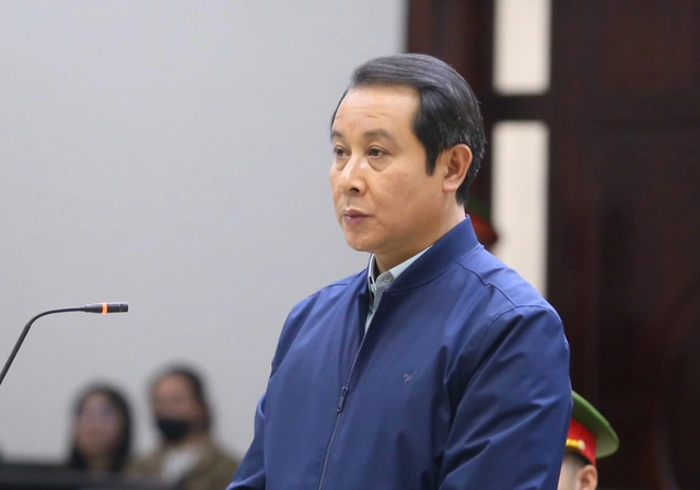 Xét xử vụ Tập đoàn Phúc Sơn: cựu Chủ tịch tỉnh Vĩnh Phúc cũ đột quỵ, xin vắng mặt- Ảnh 4. Xét xử vụ Tập đoàn Phúc Sơn: cựu Chủ tịch tỉnh Vĩnh Phúc cũ đột quỵ, xin vắng mặt- Ảnh 4.