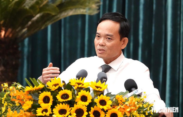 B&iacute; thư Trần Lưu Quang: Kh&ocirc;ng vội v&agrave;ng bố tr&iacute; lại c&ocirc;ng chức phường, x&atilde;- Ảnh 1.