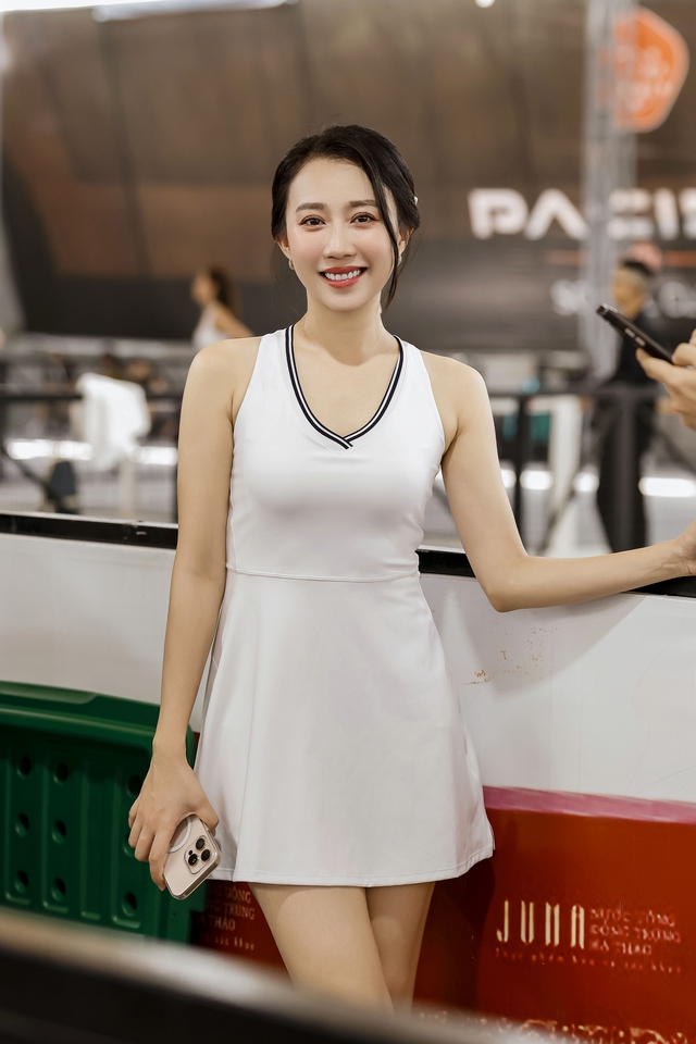 Diễn viên Huỳnh Hồng Loan nói lý do sống kín tiếng - Ảnh 1.