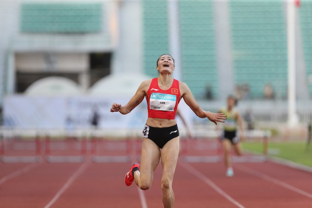 Những cô gái ‘kim cương’ của điền kinh Việt Nam: Nguyễn Thị Oanh và Quách Thị Lan sáng chói- Ảnh 5. Những cô gái ‘kim cương’ của điền kinh Việt Nam: Nguyễn Thị Oanh và Quách Thị Lan sáng chói- Ảnh 5.