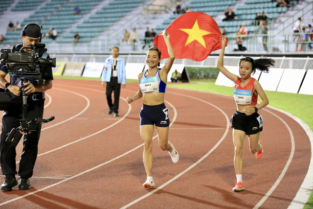 Những cô gái ‘kim cương’ của điền kinh Việt Nam: Nguyễn Thị Oanh và Quách Thị Lan sáng chói- Ảnh 1. Những cô gái ‘kim cương’ của điền kinh Việt Nam: Nguyễn Thị Oanh và Quách Thị Lan sáng chói- Ảnh 1.