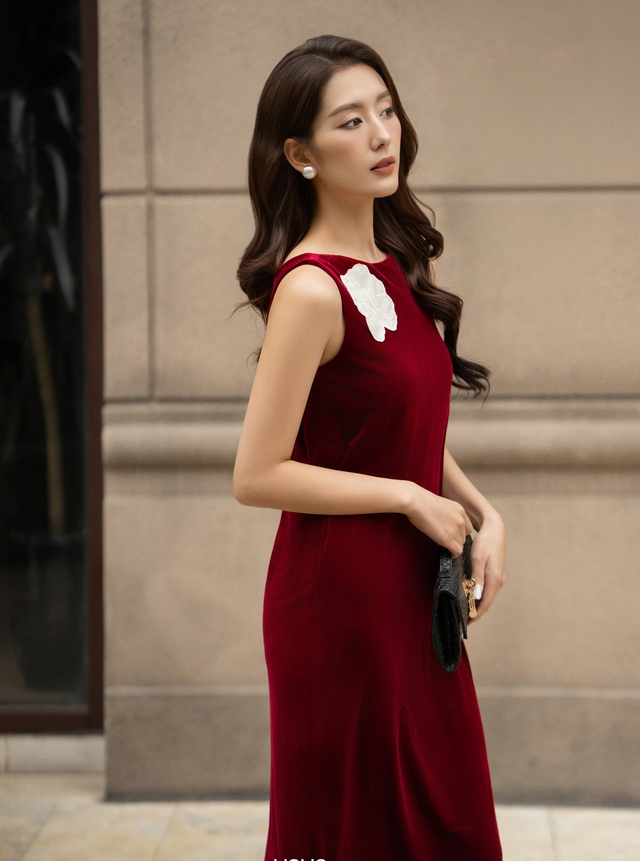 Váy suông hack dáng, lại sang trọng và đậm chất nữ tính, dịu dàng- Ảnh 1.