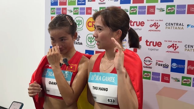 Lập hattrick HCV, &lsquo;nữ ho&agrave;ng&rsquo; điền kinh Nguyễn Thị Oanh rơi nước mắt khi đ&agrave;n em n&oacute;i lời chia tay SEA Games- Ảnh 4.