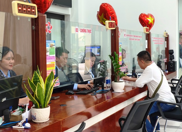 Đ&agrave; Nẵng: Chỉ một lần khai b&aacute;o tại bệnh viện, giấy khai sinh được gửi tận nh&agrave;- Ảnh 1.