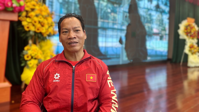 Huyền thoại L&ecirc; Văn C&ocirc;ng n&oacute;i lời gan ruột, kh&ocirc;ng d&aacute;m phẫu thuật v&igrave; sợ lỡ cơ hội gi&agrave;nh v&agrave;ng&hellip;- Ảnh 1.