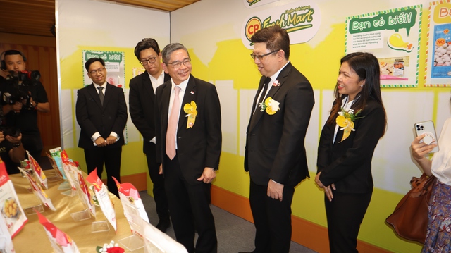 C.P. Việt Nam xuất khẩu l&ocirc; thịt g&agrave; chế biến đầu ti&ecirc;n sang Singapore- Ảnh 1.